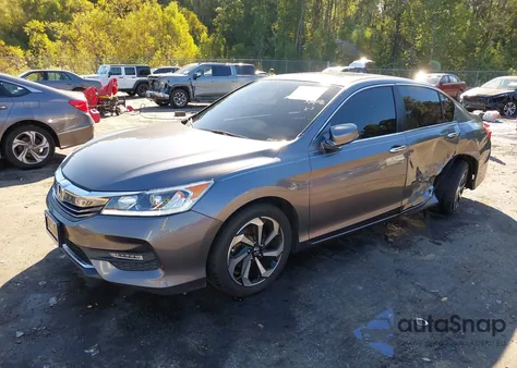 2017 Honda Accord Ex z USA, uszkodzony, nr VIN 1HGCR2F72HA105522